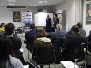 La falta de conductores de autobús, una realidad paradójica en un país en paro