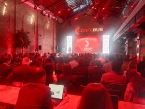 Rocío Báguena reivindica el papel clave del autobús en la movilidad sostenible durante la inauguración de CONFEBUS Summit 2026